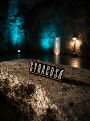 Pin Logo Clásico SYRACUSÆ